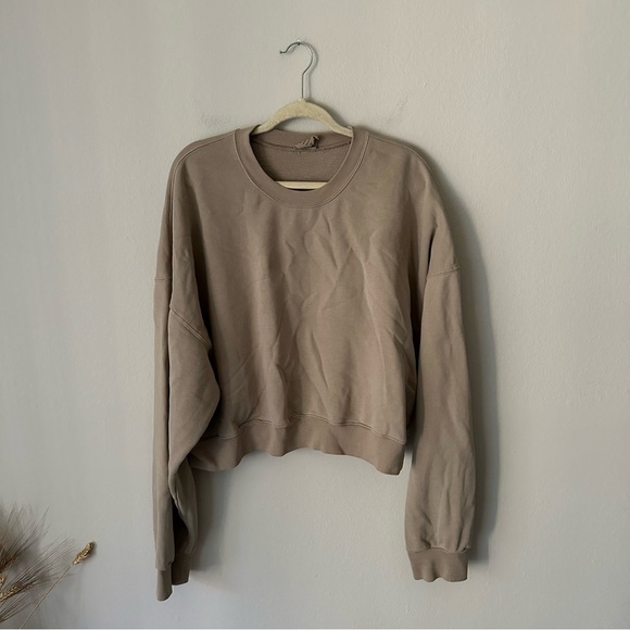SKIMS
Taupe Terry Classic Crewneck Sweatshirt Size 4XL - Picture 2 of 10